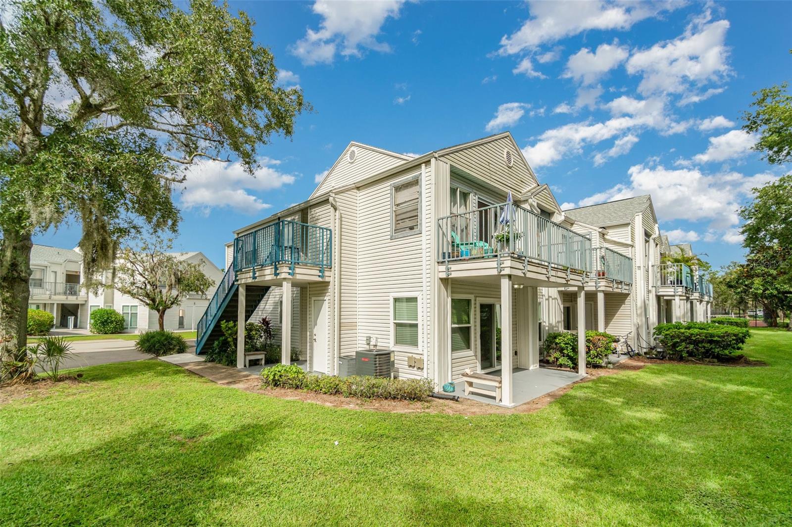 Image 3 of 34 For 2560 Woodgate Boulevard 207