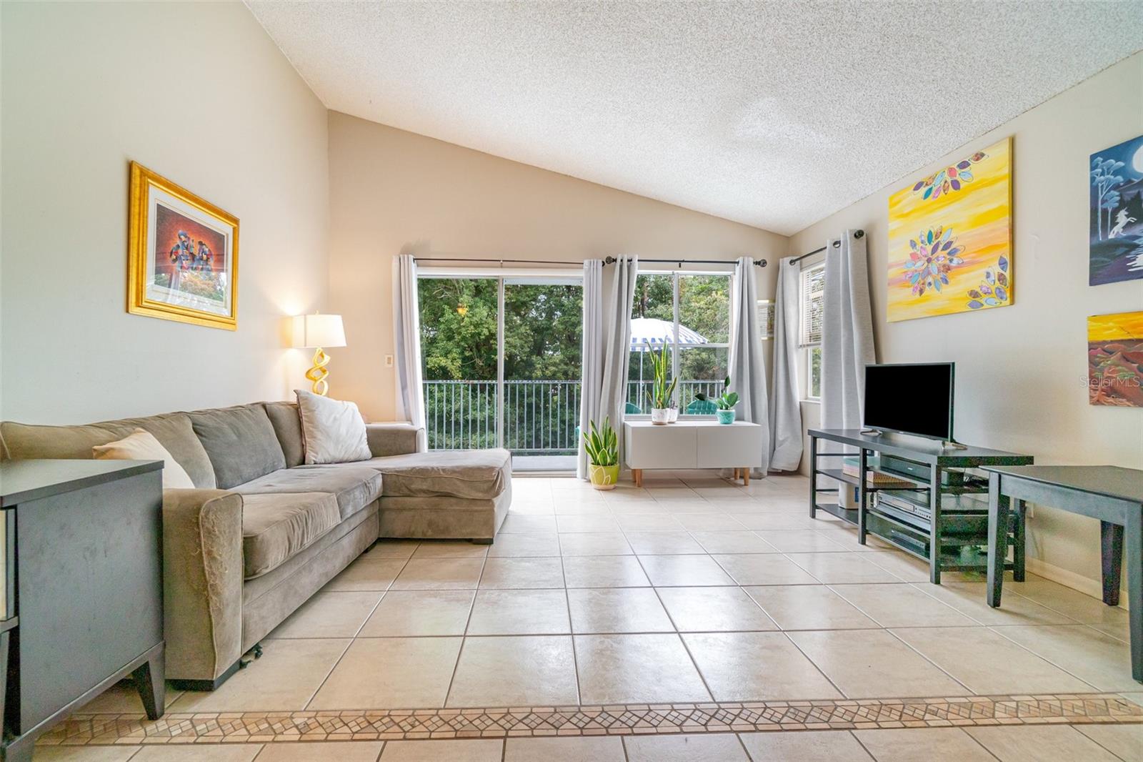 Image 9 of 34 For 2560 Woodgate Boulevard 207