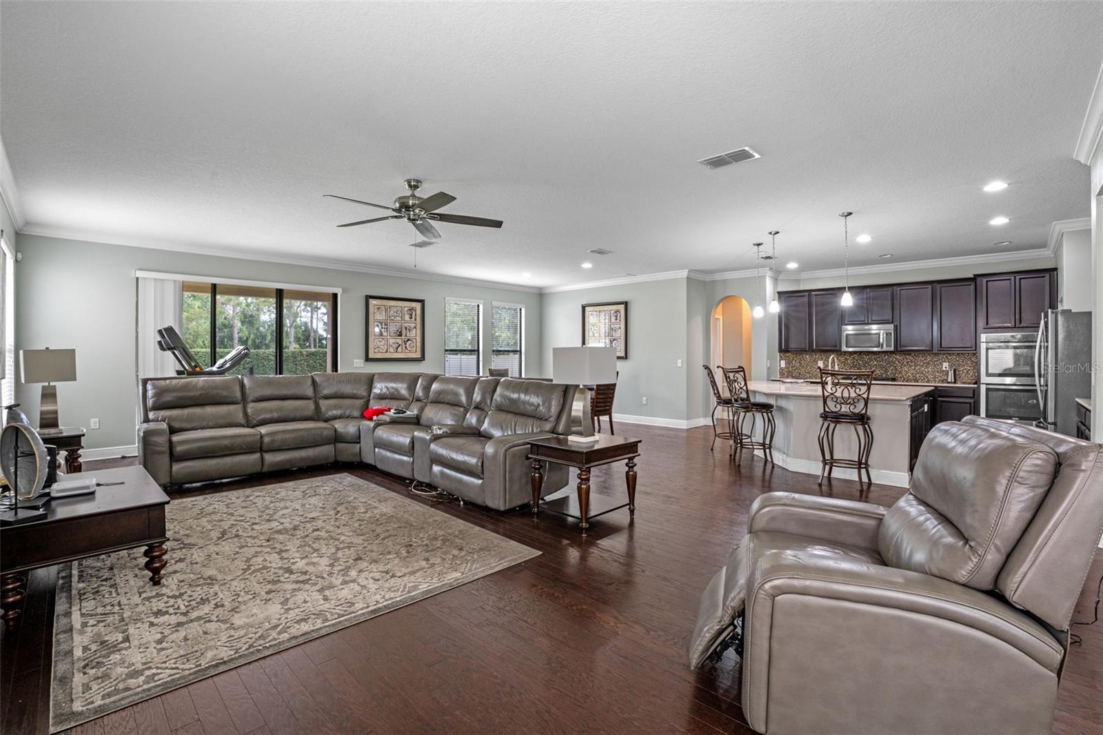 Image 11 of 35 For 1934 Arden Oaks Drive