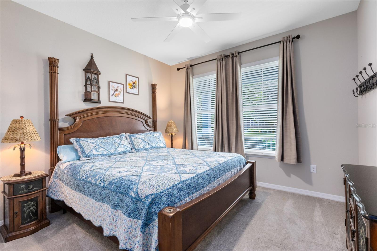 Image 14 of 40 For 672 Victoria Trails Boulevard