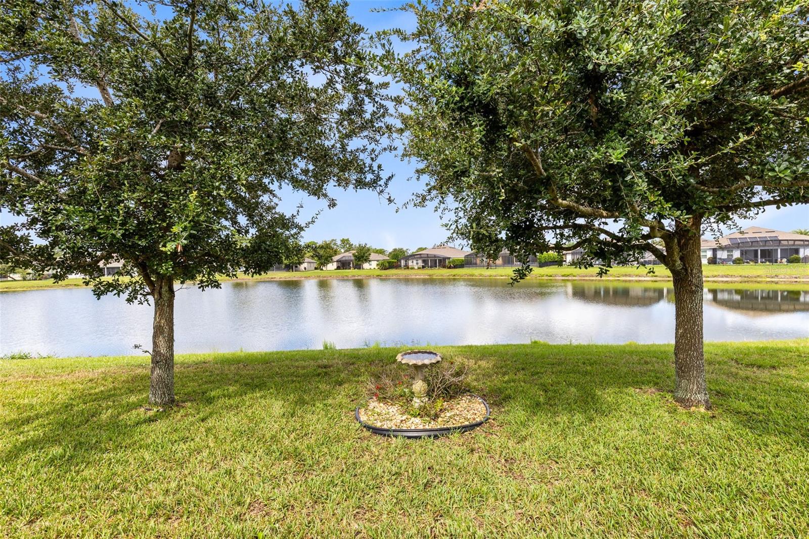 Image 31 of 40 For 672 Victoria Trails Boulevard