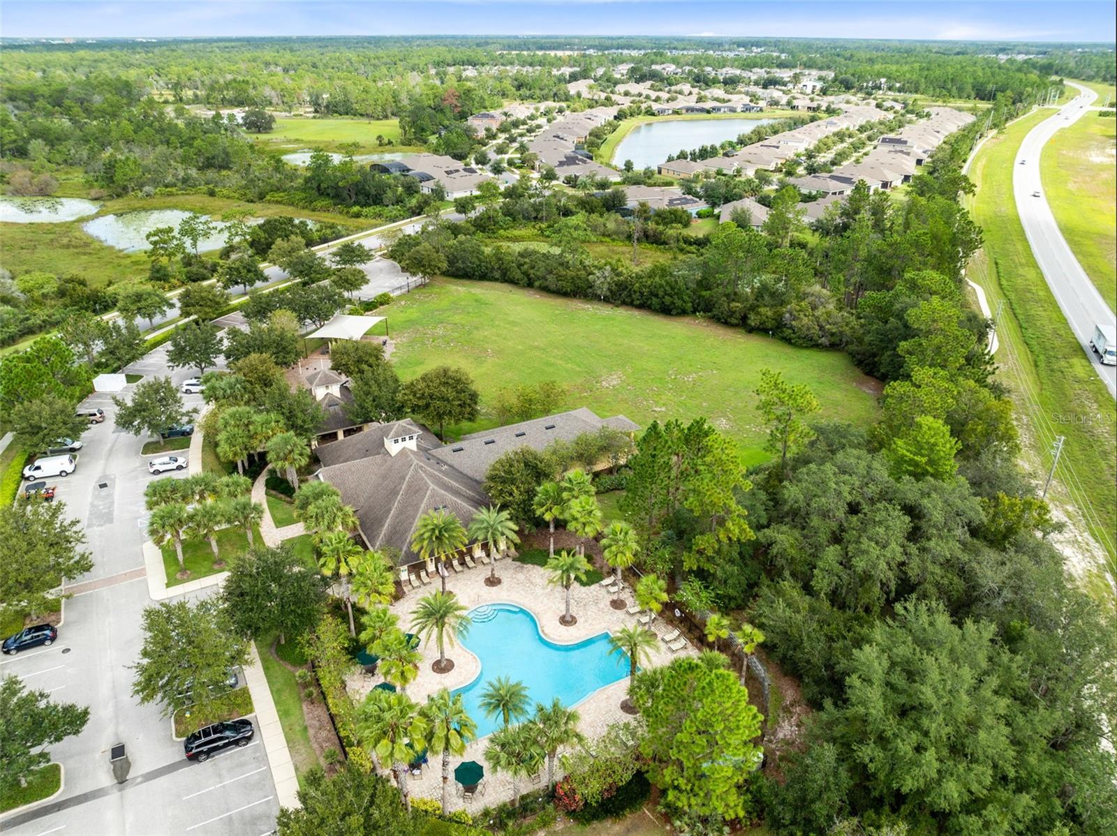 Image 40 of 40 For 672 Victoria Trails Boulevard