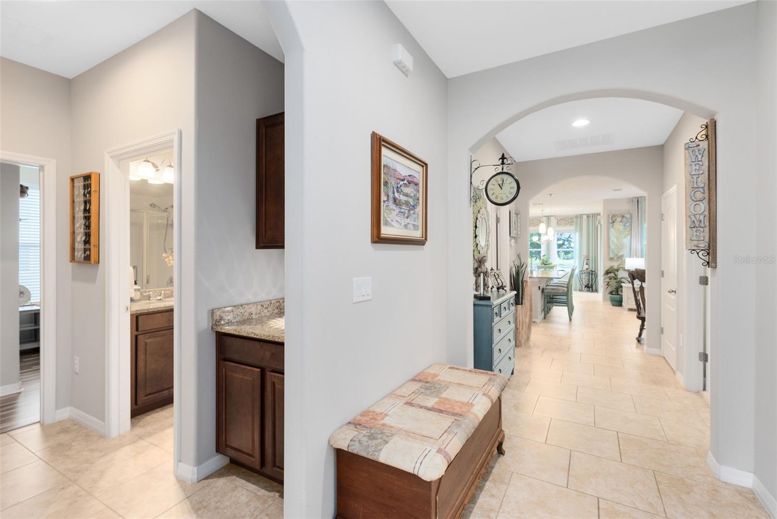 Image 6 of 40 For 672 Victoria Trails Boulevard