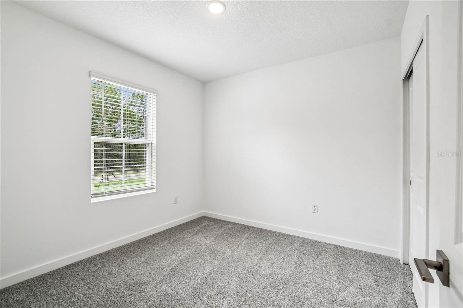Image 10 of 23 For 2111 Landmark Drive #16