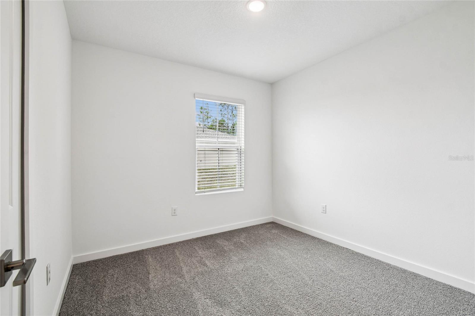 Image 12 of 23 For 2111 Landmark Drive #16
