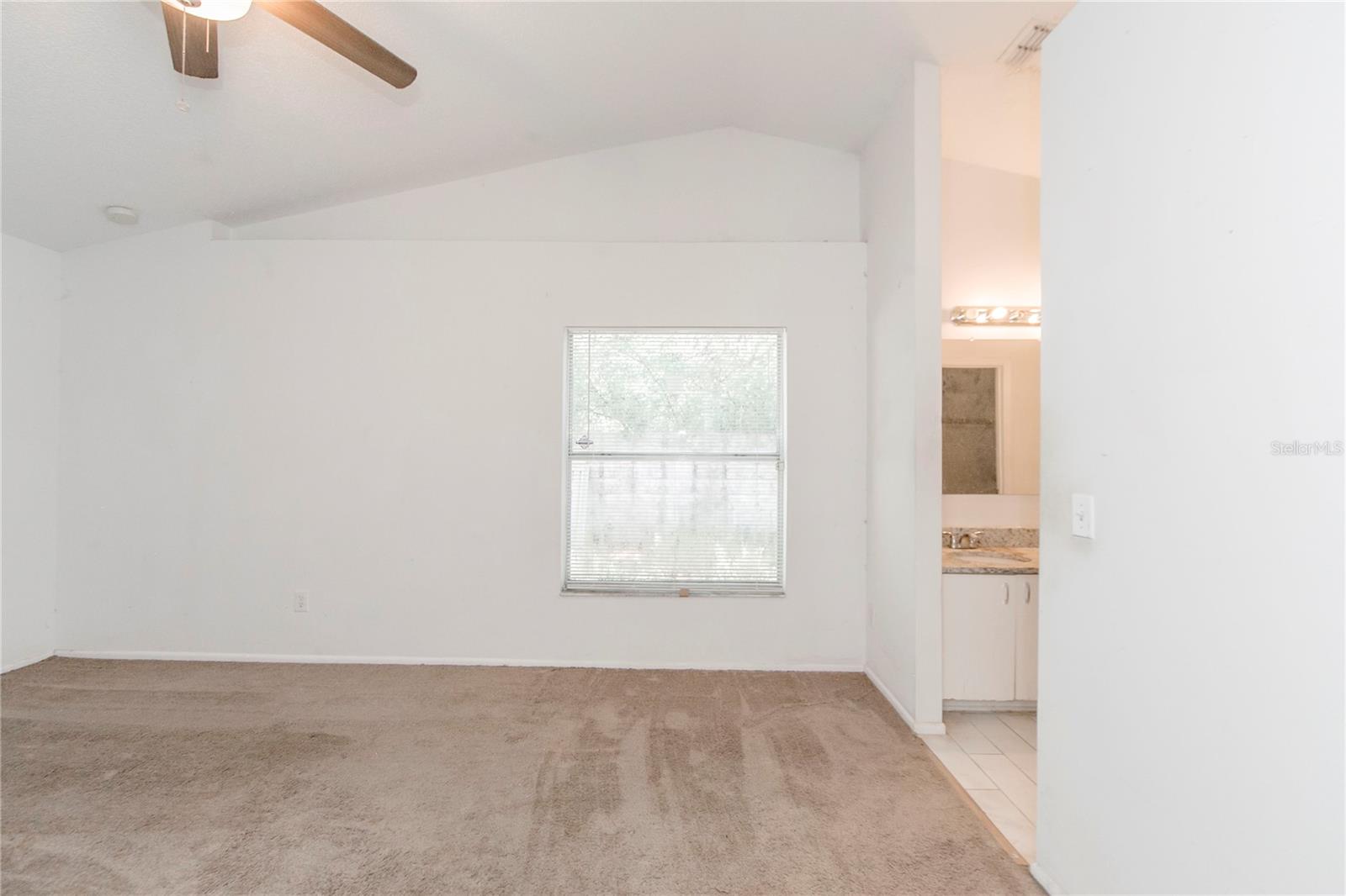 Image 14 of 31 For 1073 Hamlet Drive