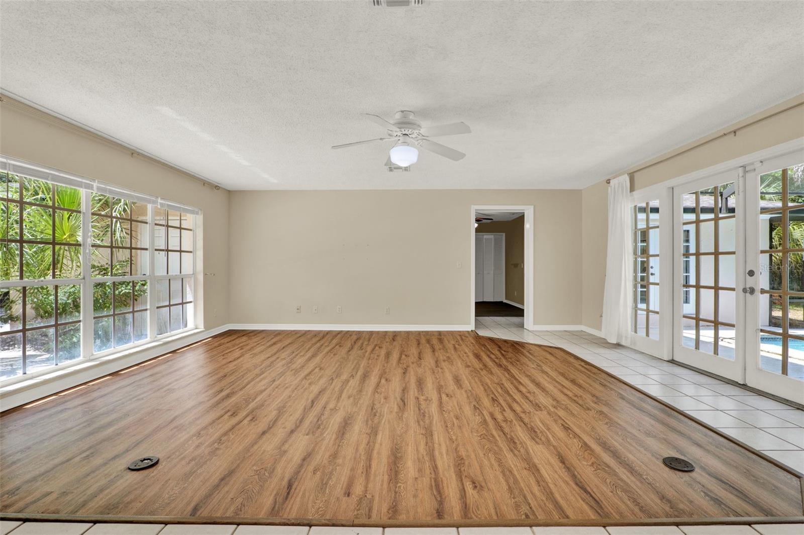 Image 11 of 36 For 228 Arnold Avenue