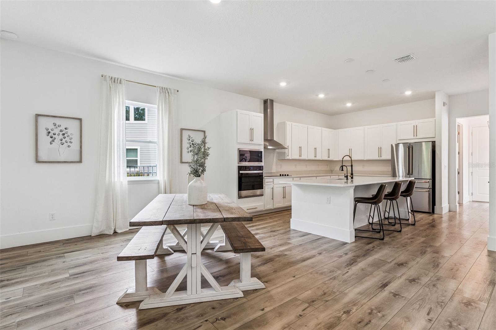 Image 11 of 62 For 3130 Vanguard Court