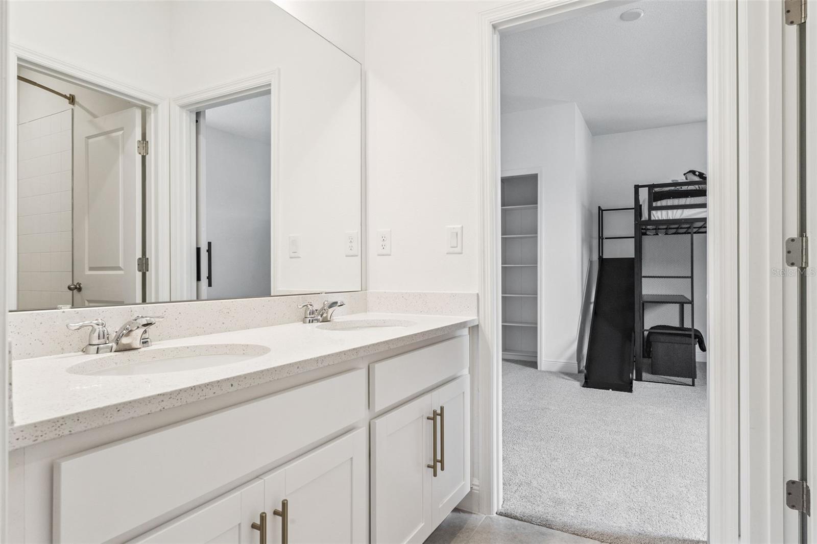 Image 38 of 62 For 3130 Vanguard Court