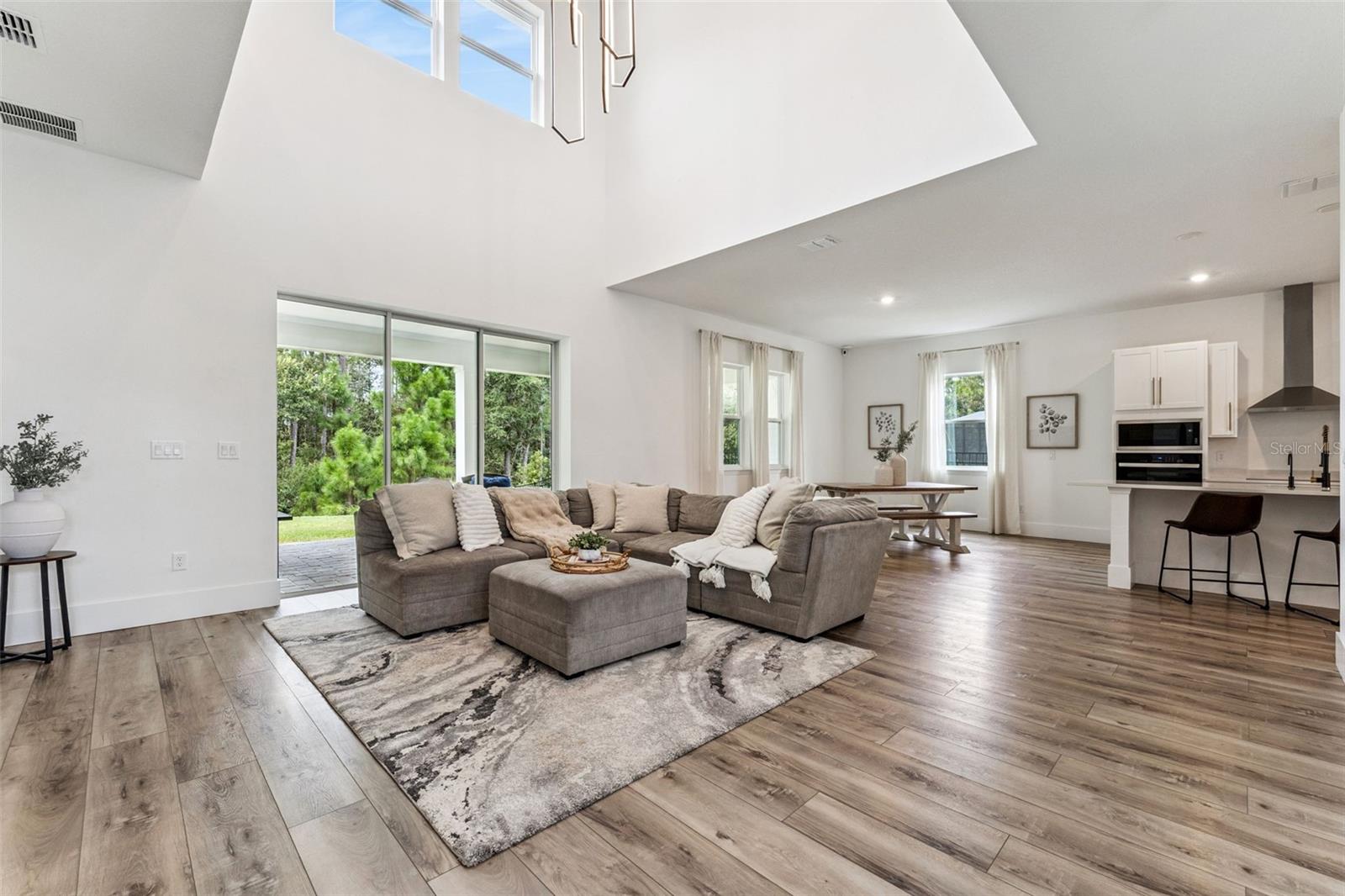 Image 5 of 62 For 3130 Vanguard Court