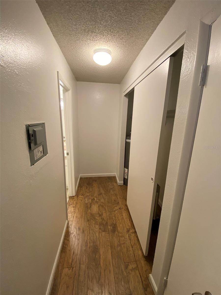 Image 10 of 26 For 142 Springwood Circle A