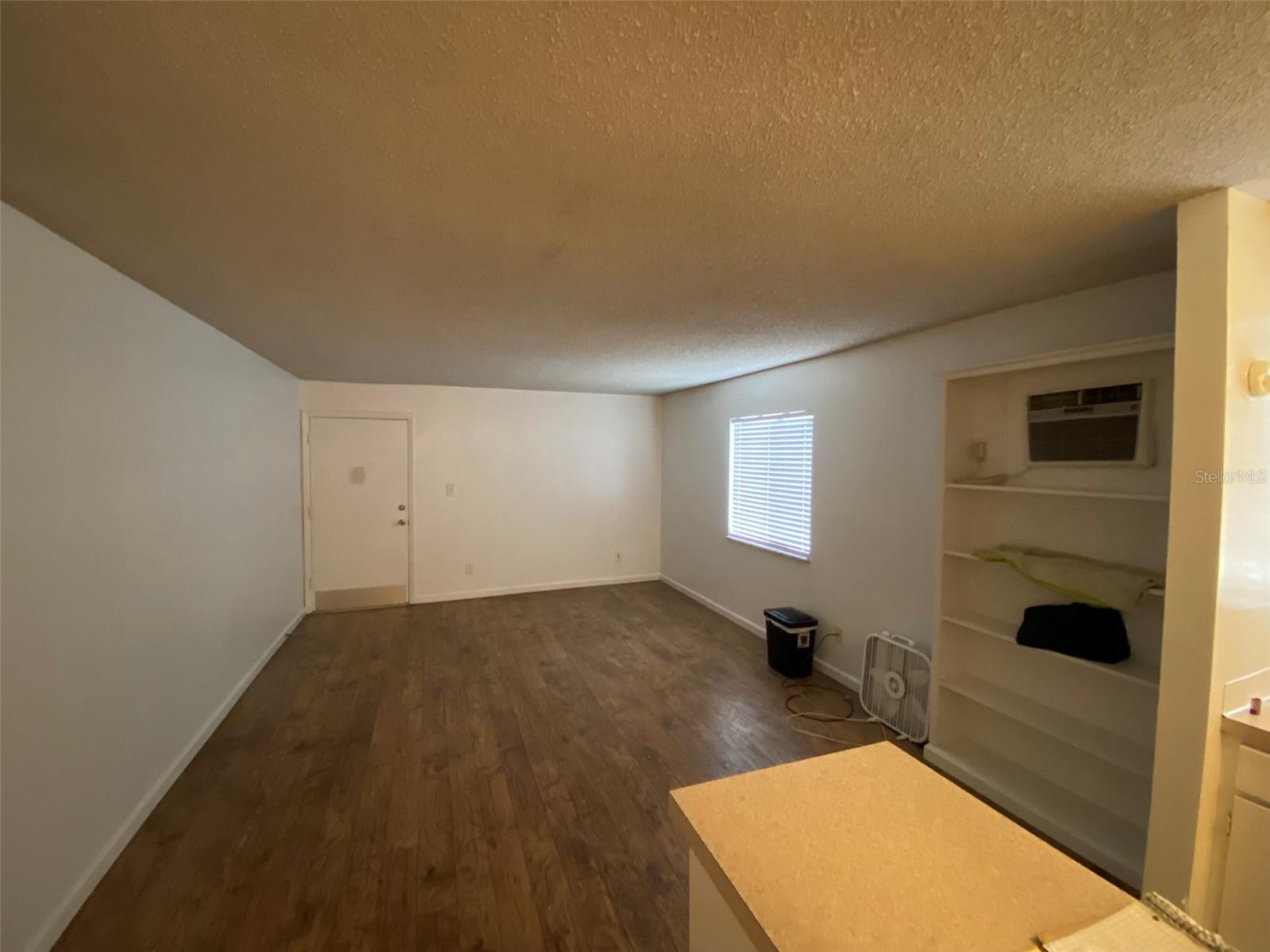 Image 11 of 26 For 142 Springwood Circle A