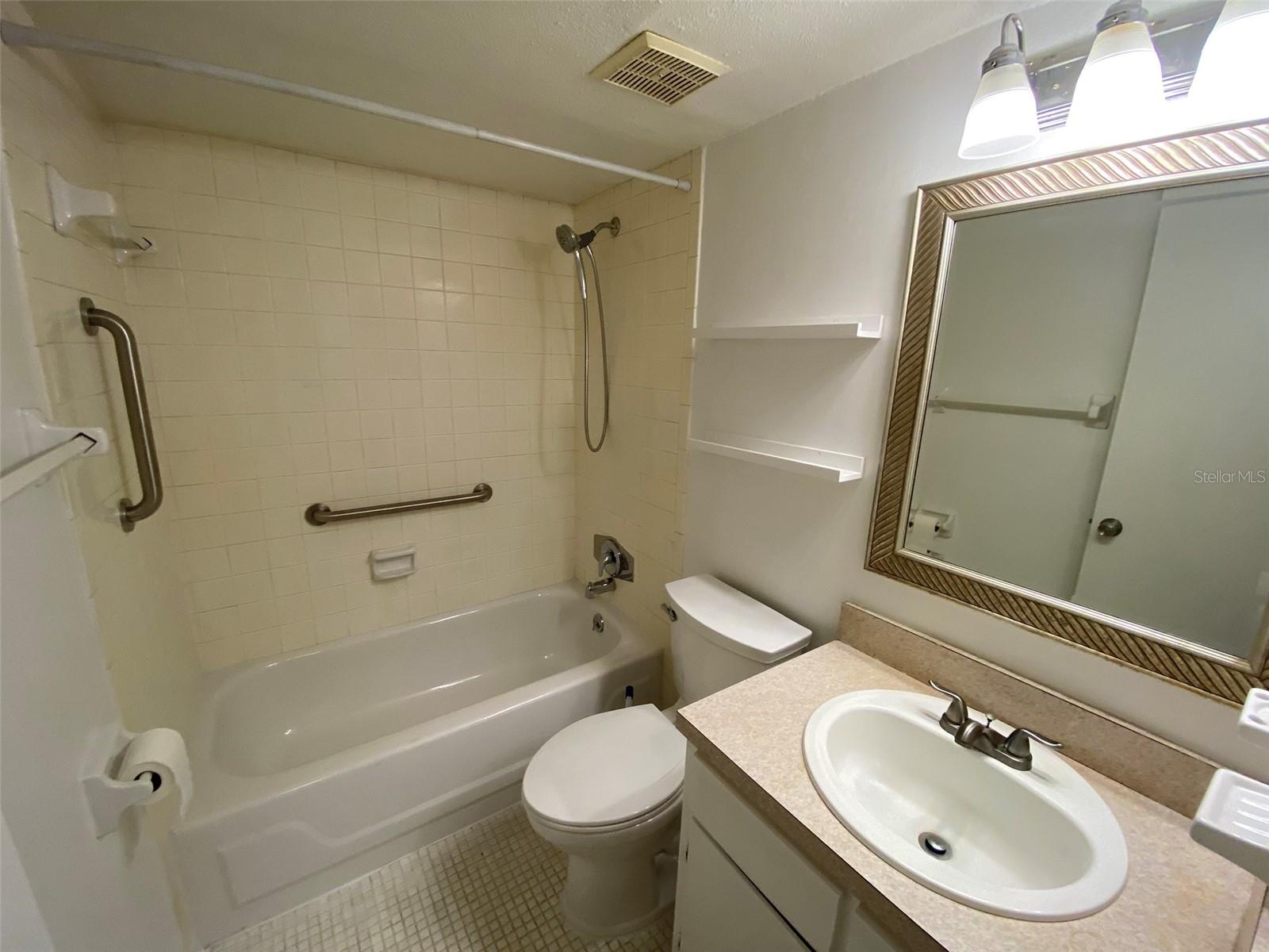 Image 12 of 26 For 142 Springwood Circle A