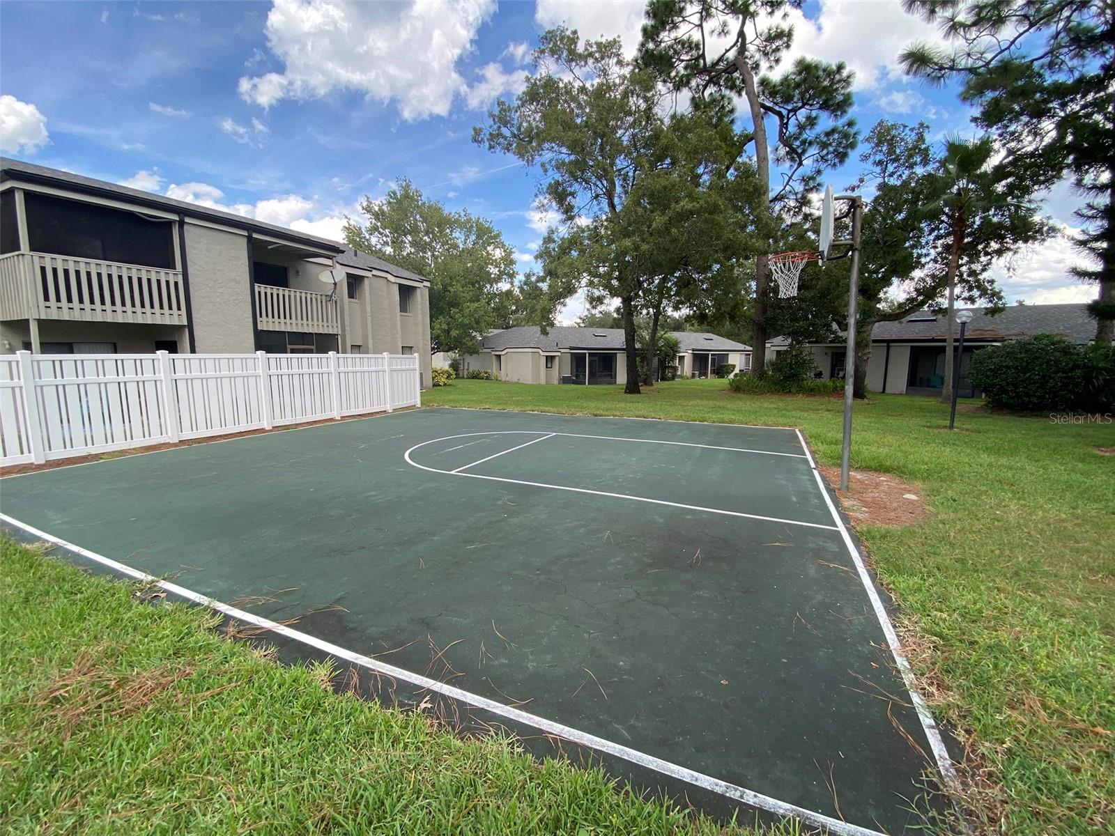 Image 23 of 26 For 142 Springwood Circle A