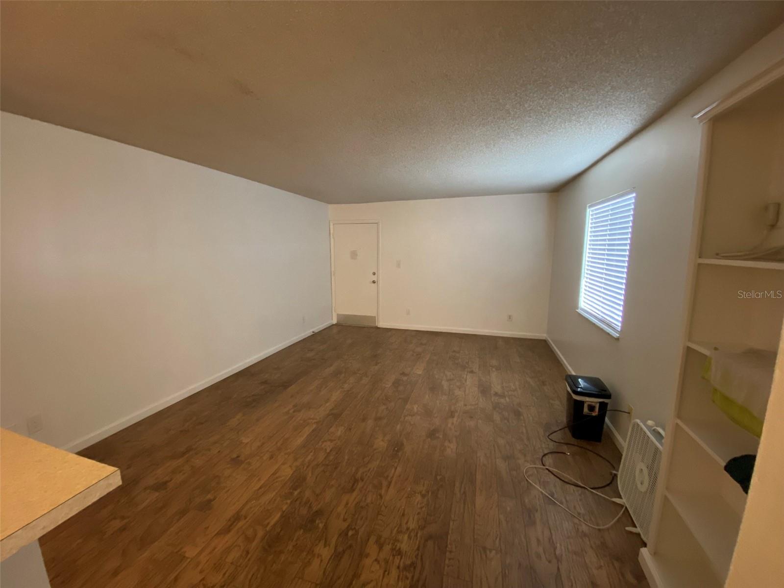 Image 6 of 26 For 142 Springwood Circle A