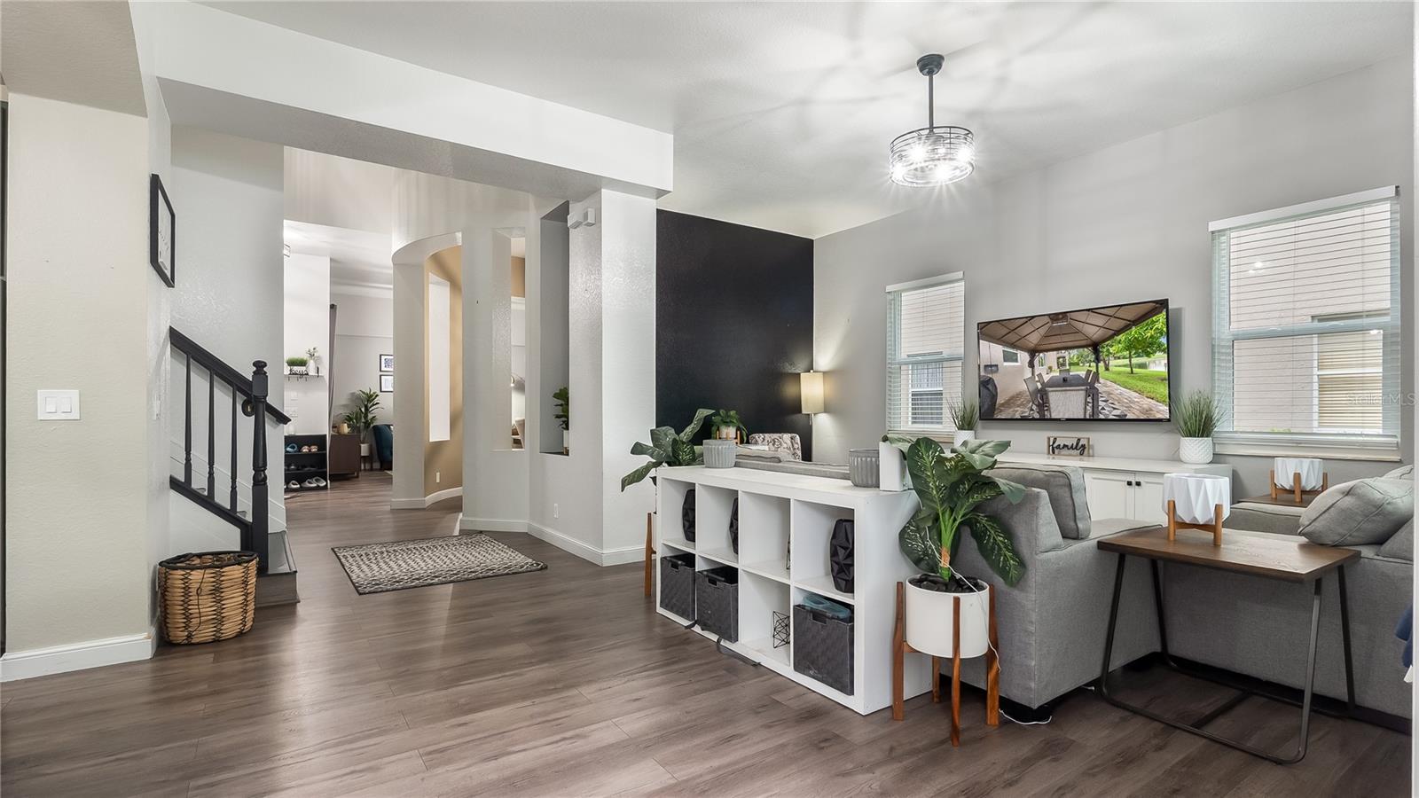 Image 17 of 60 For 556 Cresta Circle