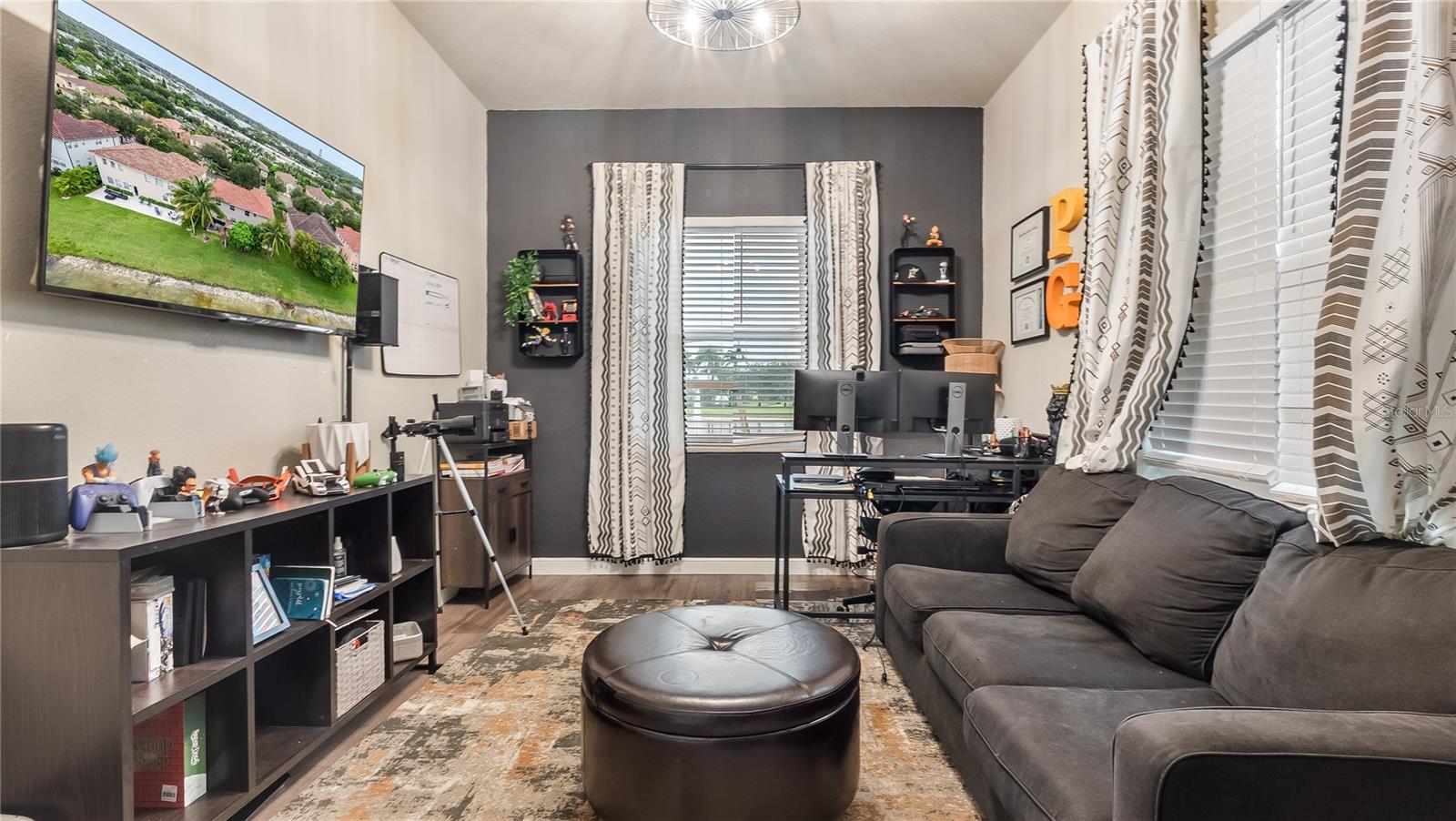 Image 29 of 60 For 556 Cresta Circle