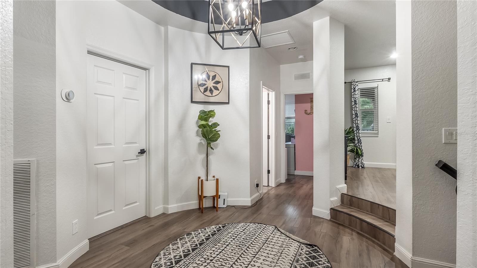 Image 37 of 60 For 556 Cresta Circle