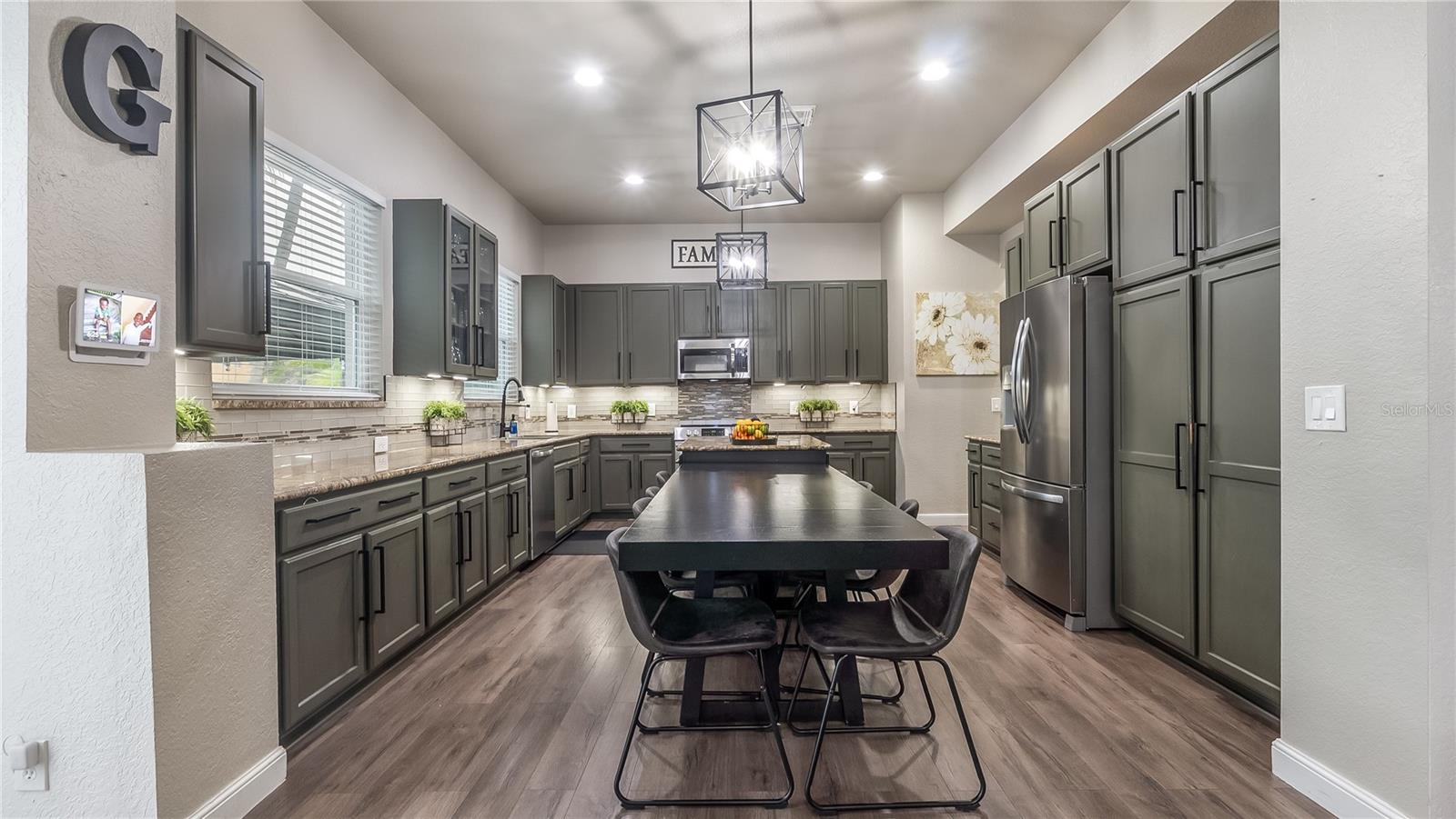 Image 9 of 60 For 556 Cresta Circle