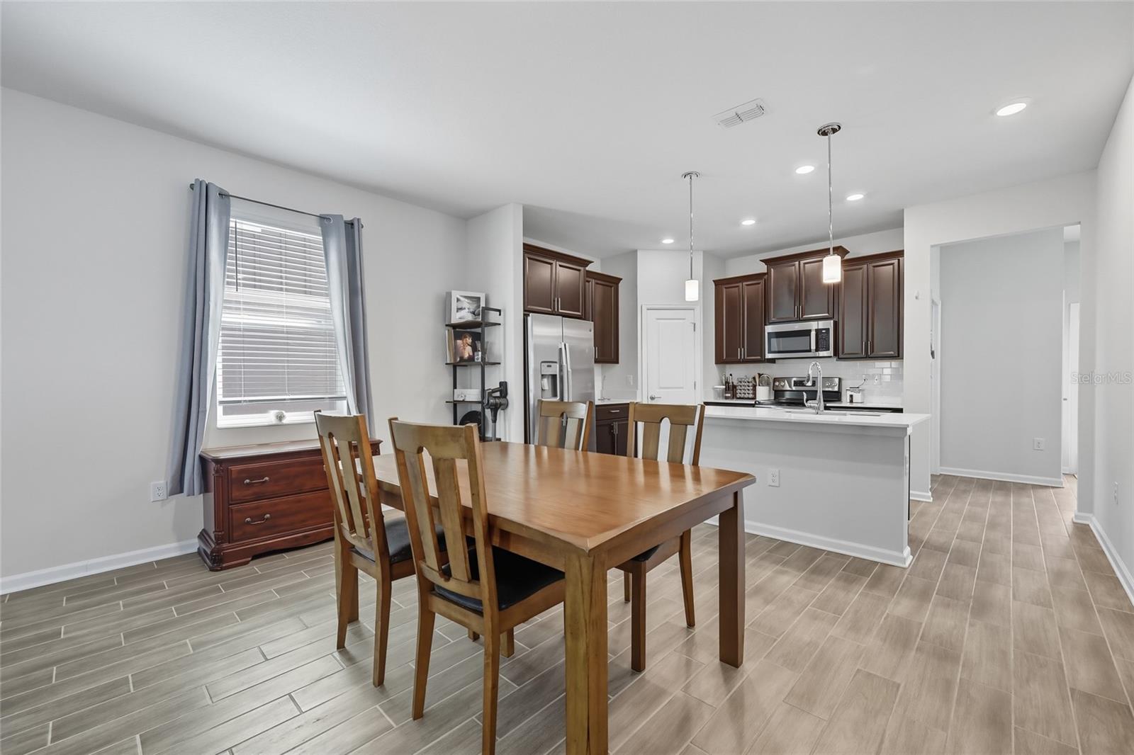 Image 10 of 43 For 17040 Quicksilver Avenue