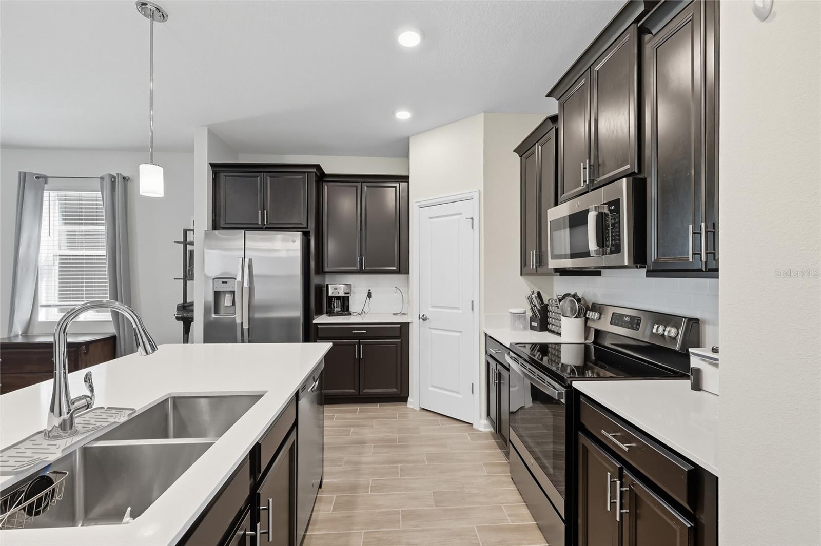 Image 12 of 43 For 17040 Quicksilver Avenue
