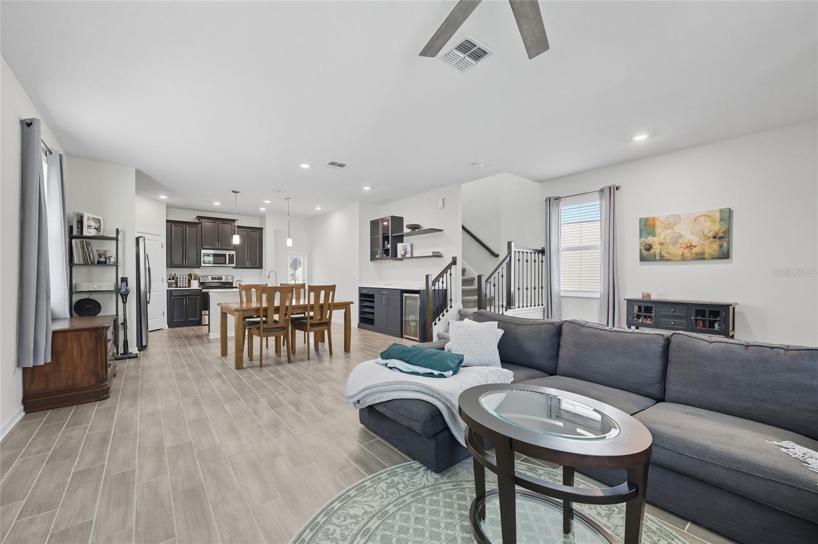 Image 7 of 43 For 17040 Quicksilver Avenue