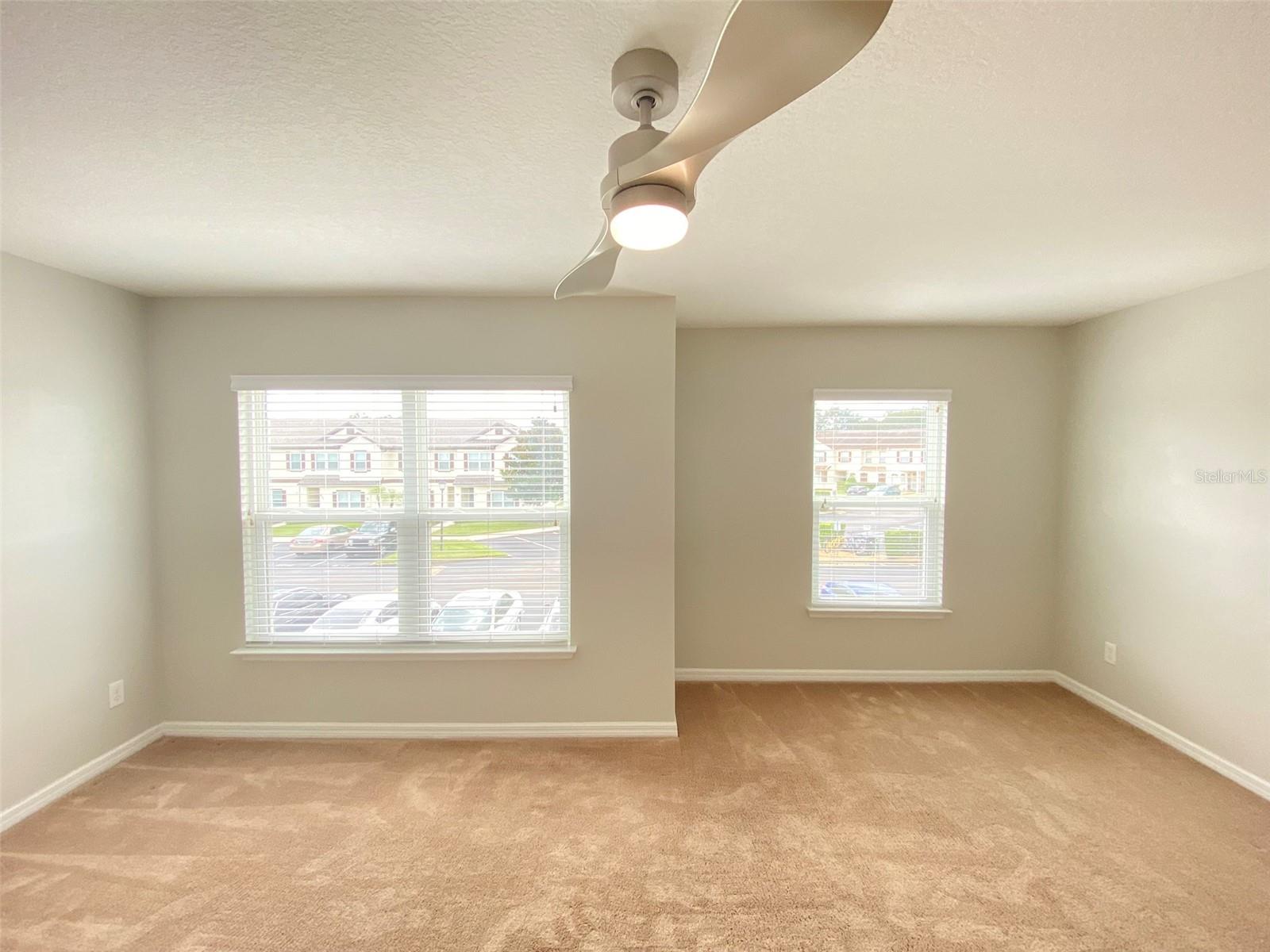 Image 10 of 32 For 600 Northern Way 906