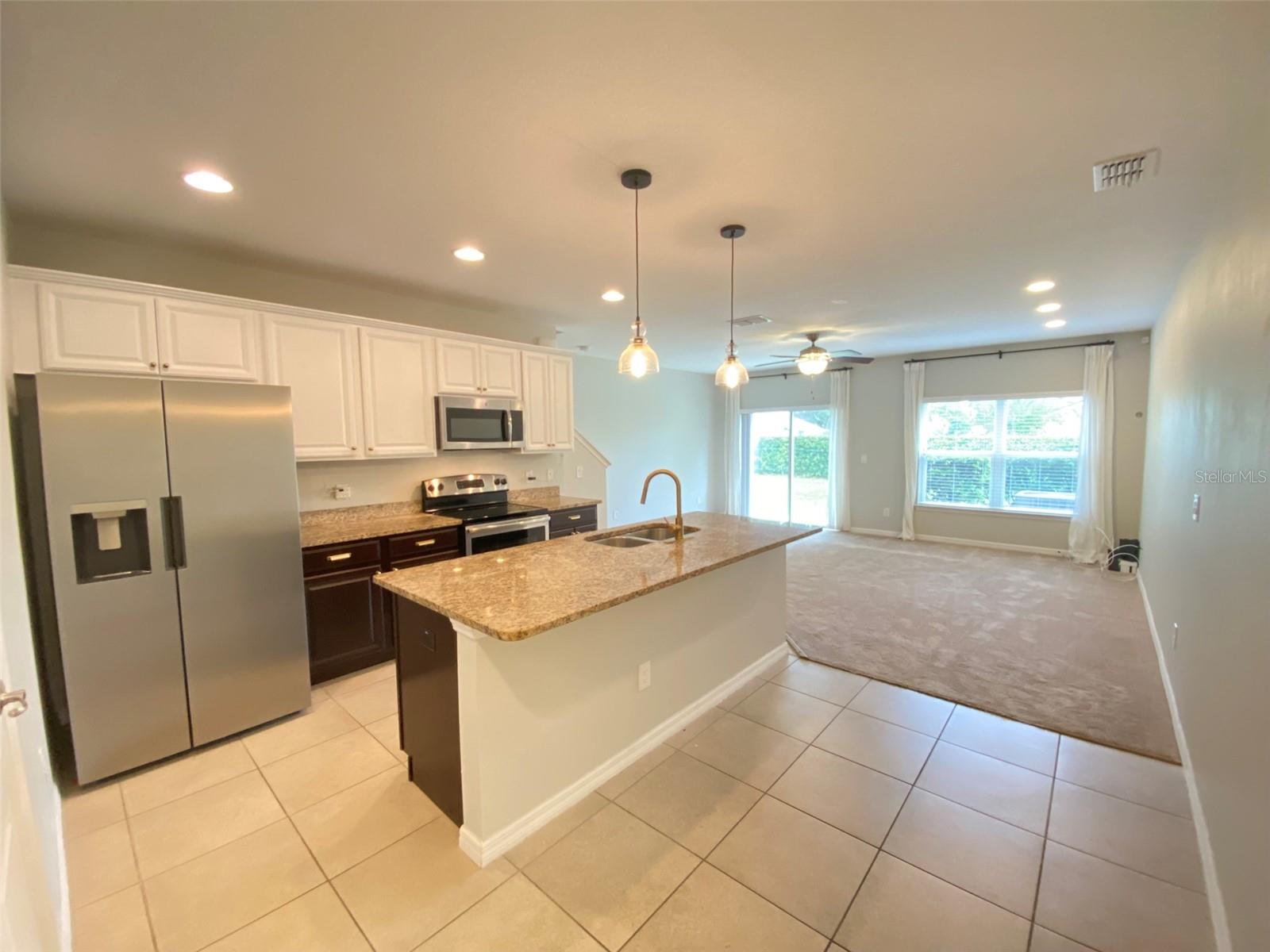 Image 4 of 32 For 600 Northern Way 906