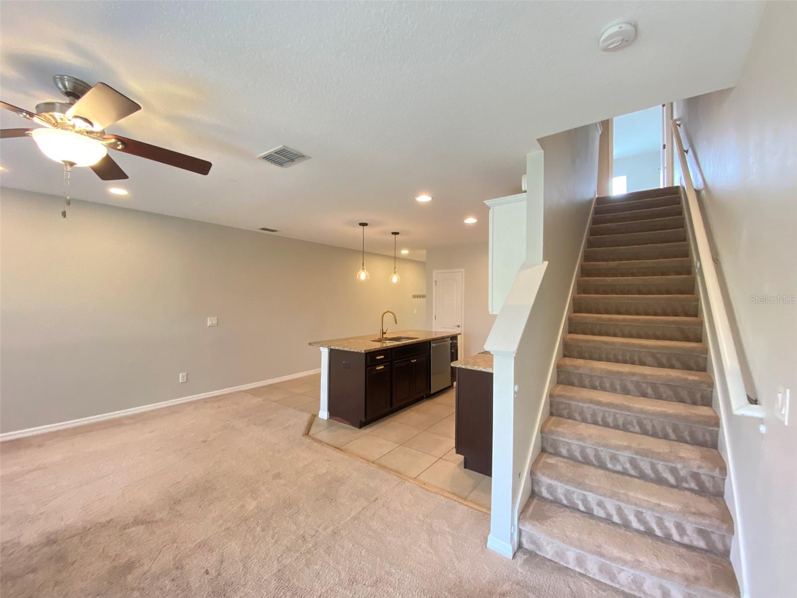 Image 6 of 32 For 600 Northern Way 906