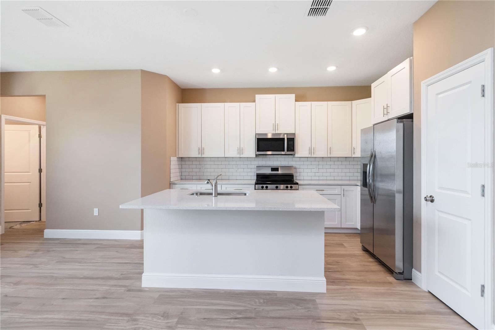 Image 15 of 49 For 11110 Oleander Drive