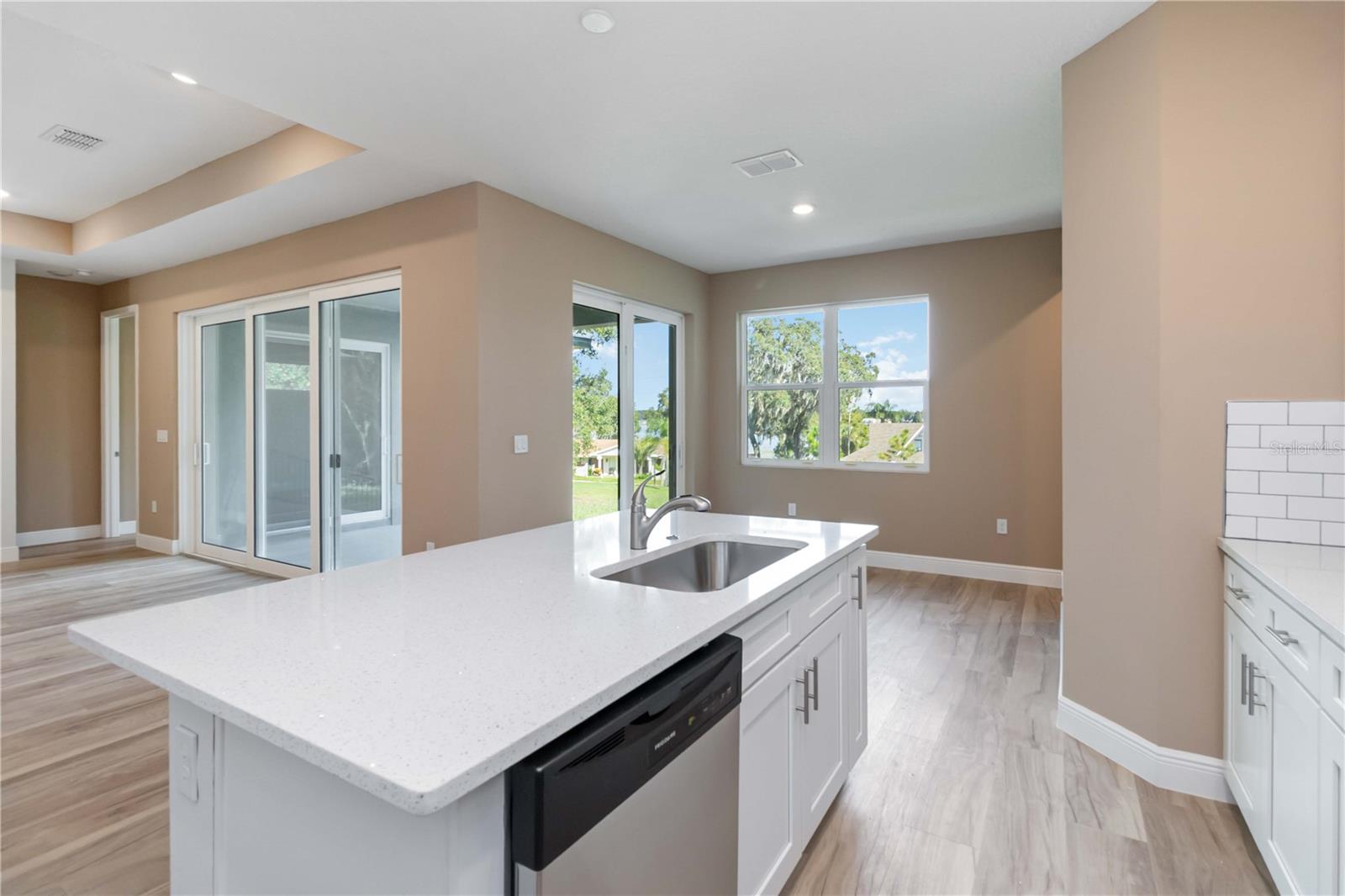 Image 19 of 49 For 11110 Oleander Drive