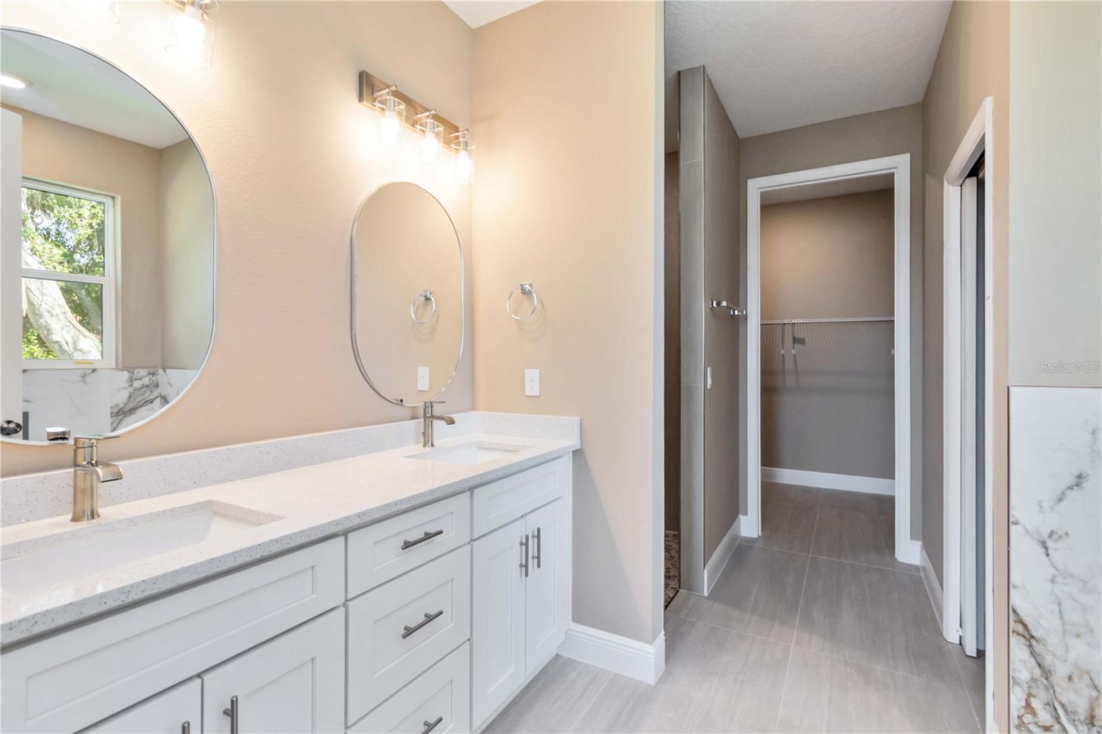 Image 21 of 49 For 11110 Oleander Drive