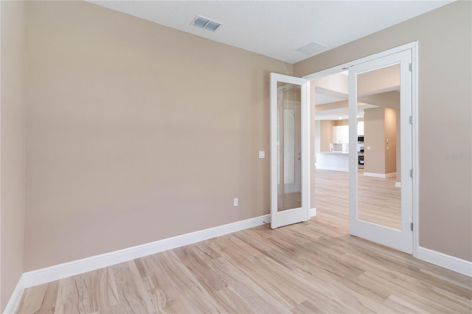 Image 26 of 49 For 11110 Oleander Drive