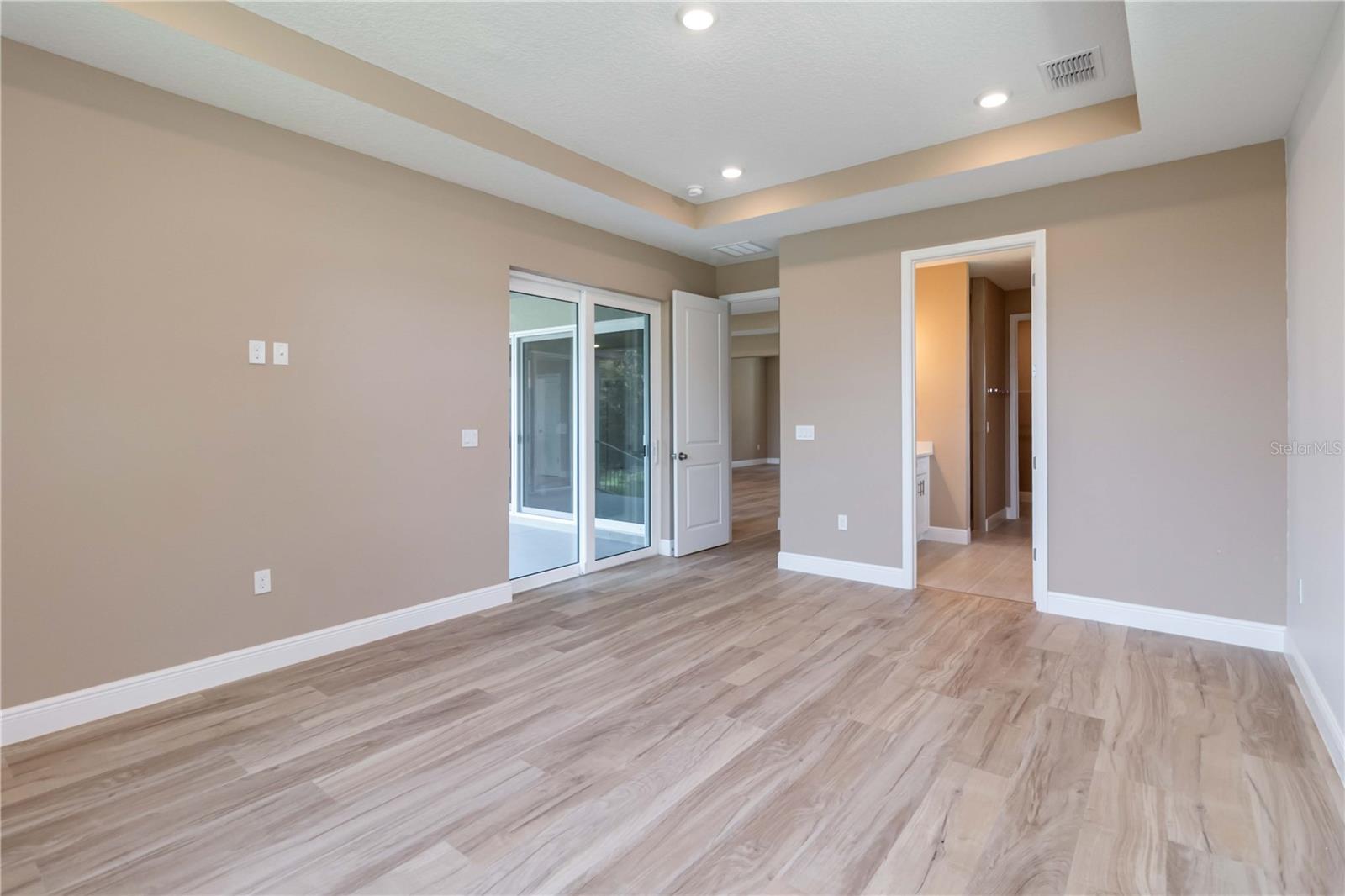 Image 28 of 49 For 11110 Oleander Drive