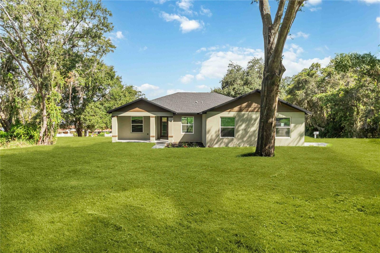 Image 3 of 49 For 11110 Oleander Drive