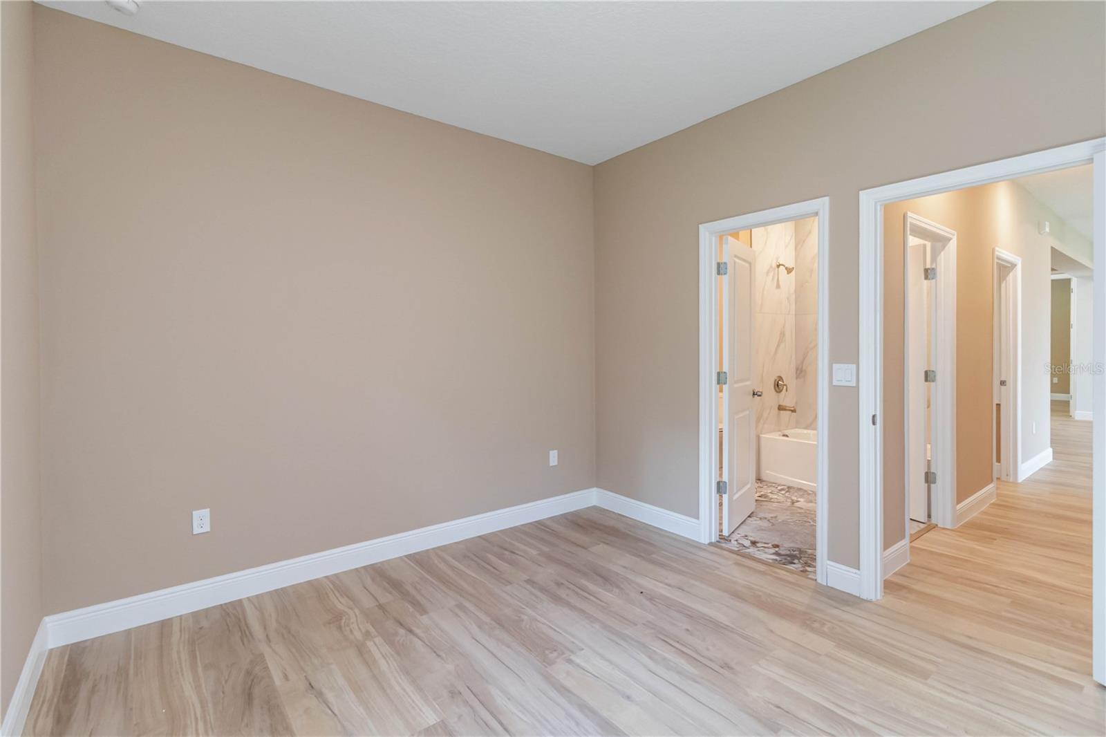 Image 34 of 49 For 11110 Oleander Drive