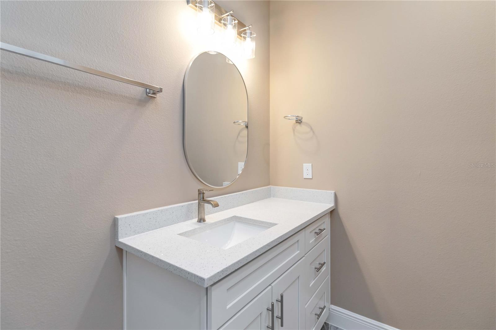 Image 36 of 49 For 11110 Oleander Drive