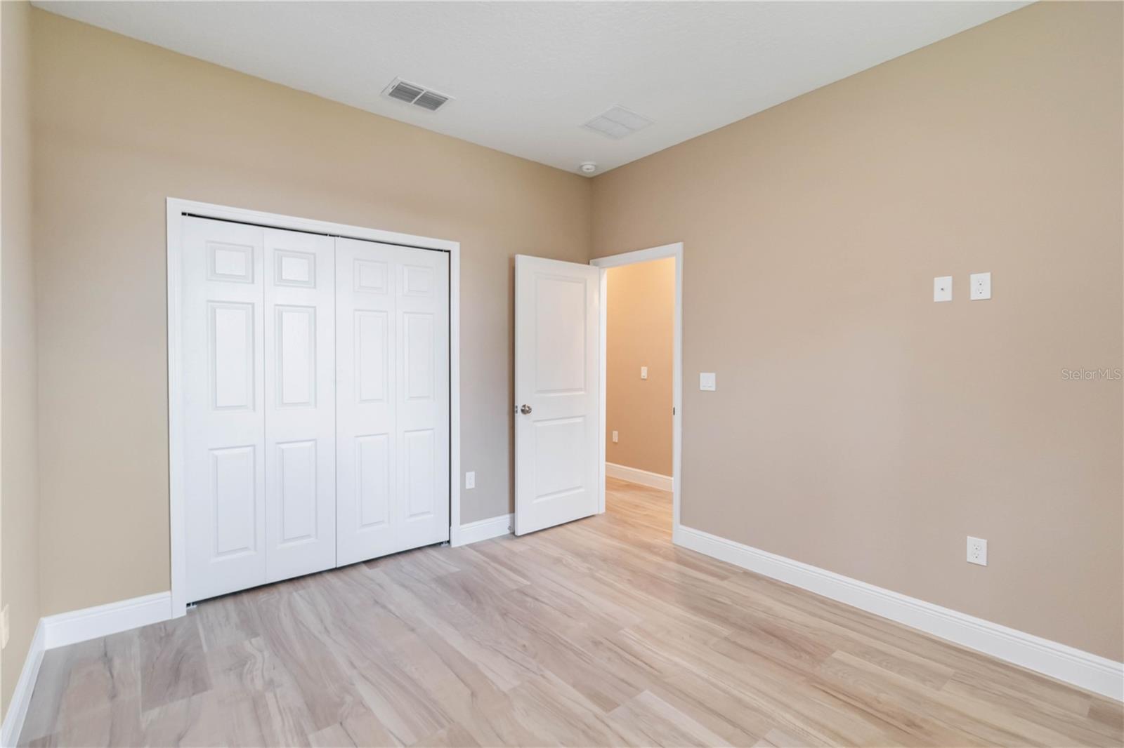 Image 39 of 49 For 11110 Oleander Drive