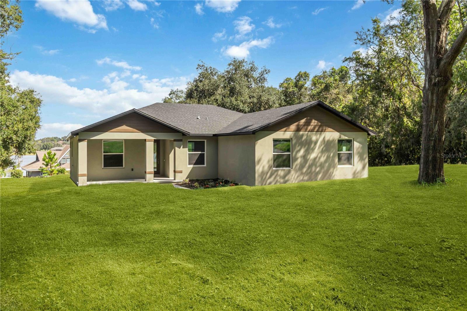Image 4 of 49 For 11110 Oleander Drive