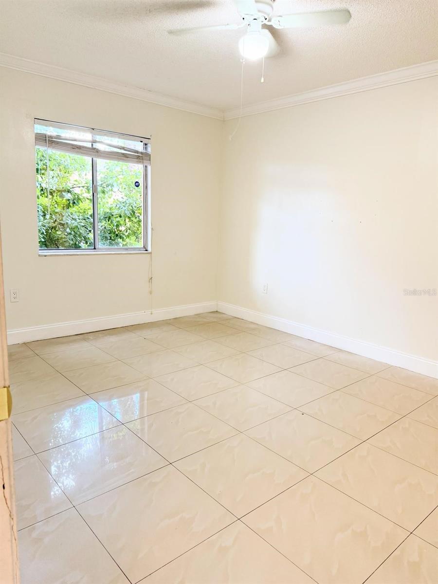 Image 6 of 13 For 5226 Via Hacienda Circle A215