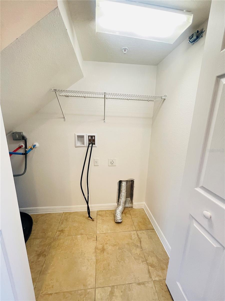 Image 19 of 23 For 10322 Hartford Maroon Road