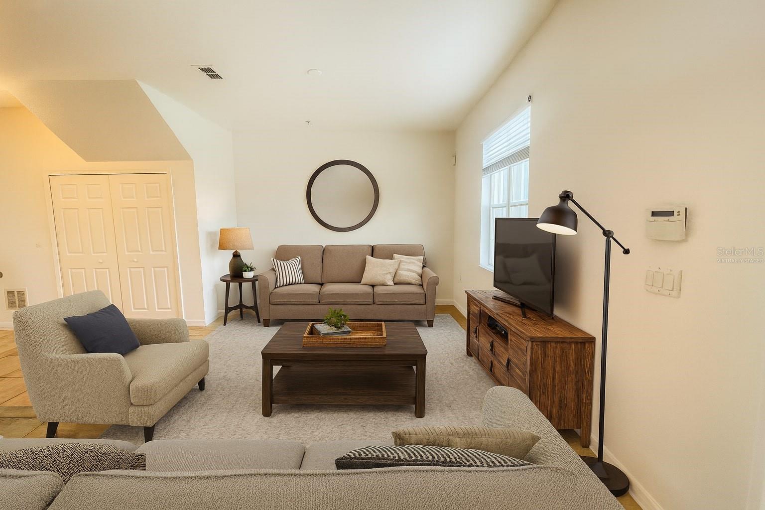 Image 4 of 23 For 10322 Hartford Maroon Road