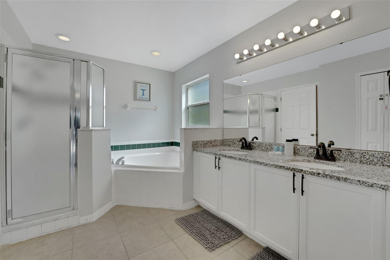 Image 23 of 50 For 4310 Bayside Drive