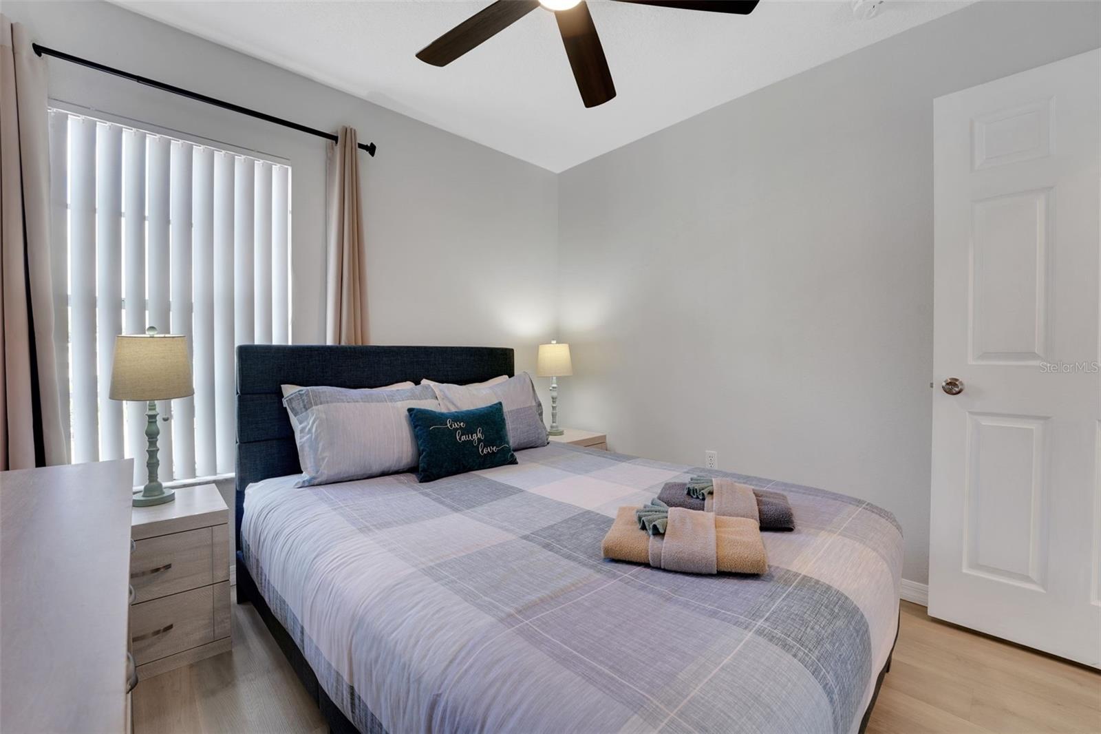 Image 33 of 50 For 4310 Bayside Drive