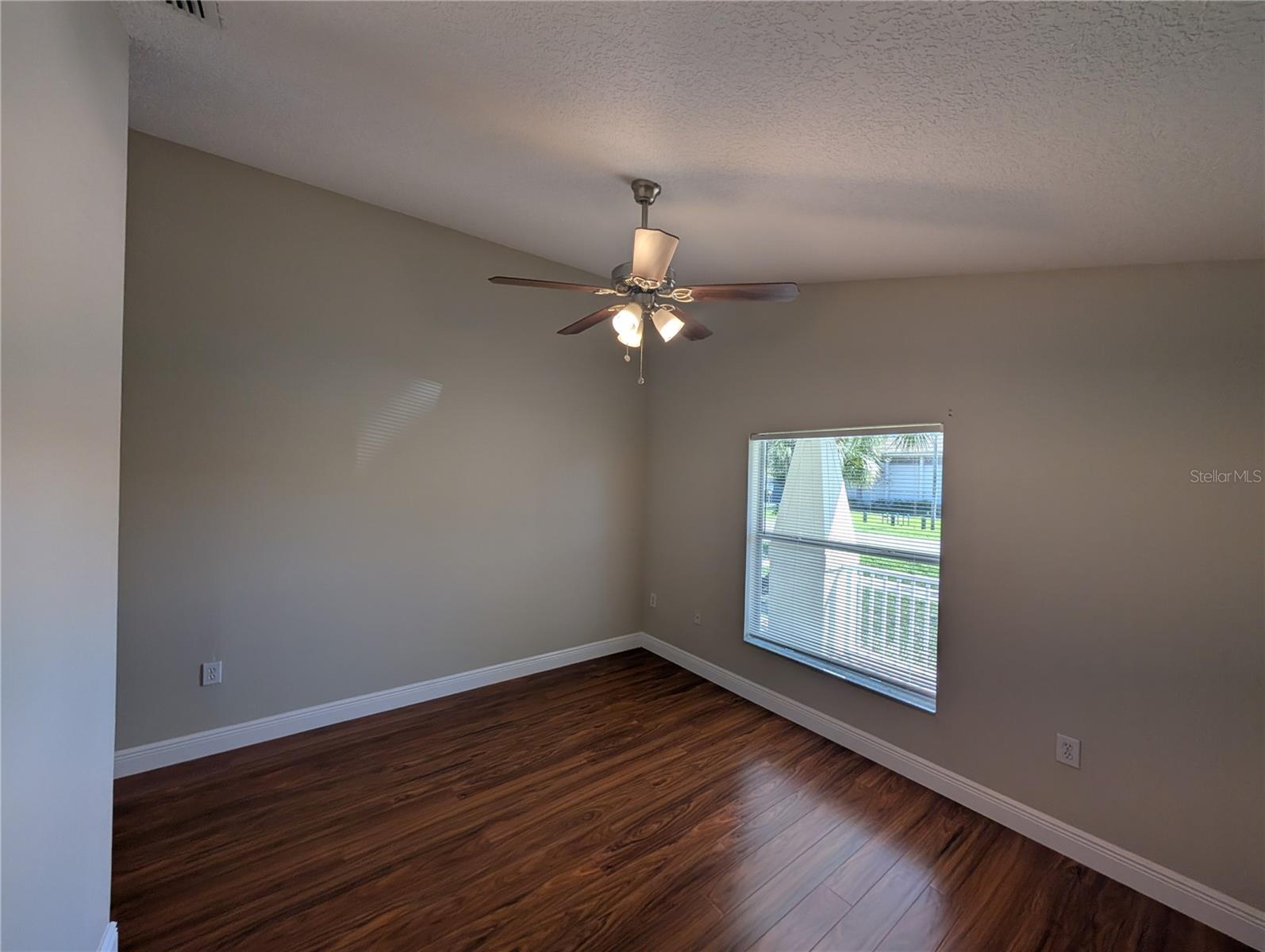 Image 10 of 19 For 7509 Morton Street
