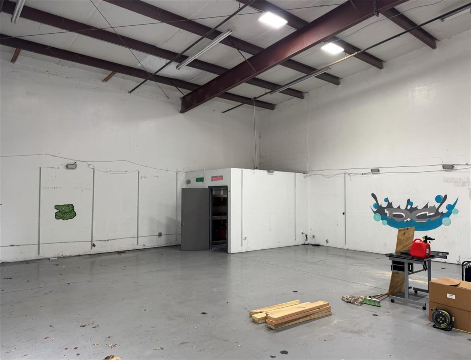Image 4 of 9 For 2920 Airport Boulevard 120