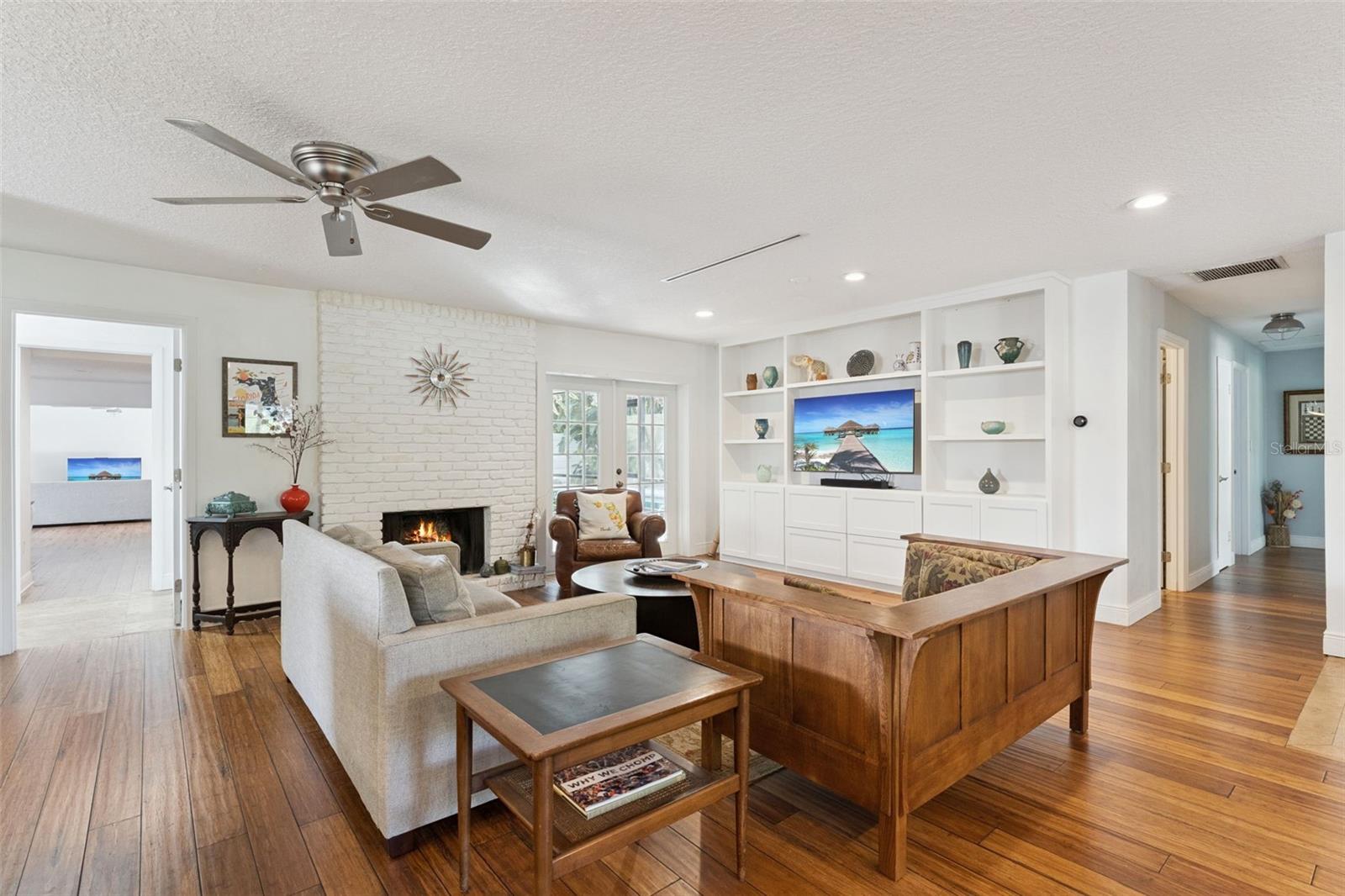 Image 12 of 58 For 2955 Lolissa Lane