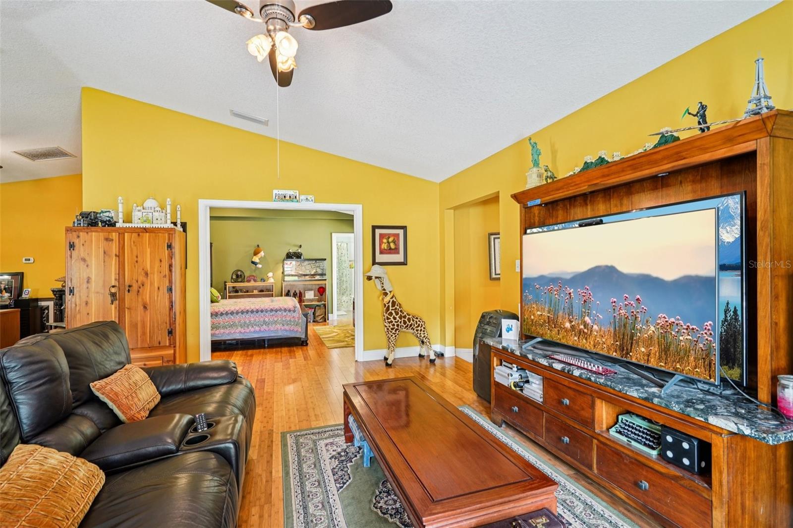 Image 14 of 23 For 4924 143rd Street