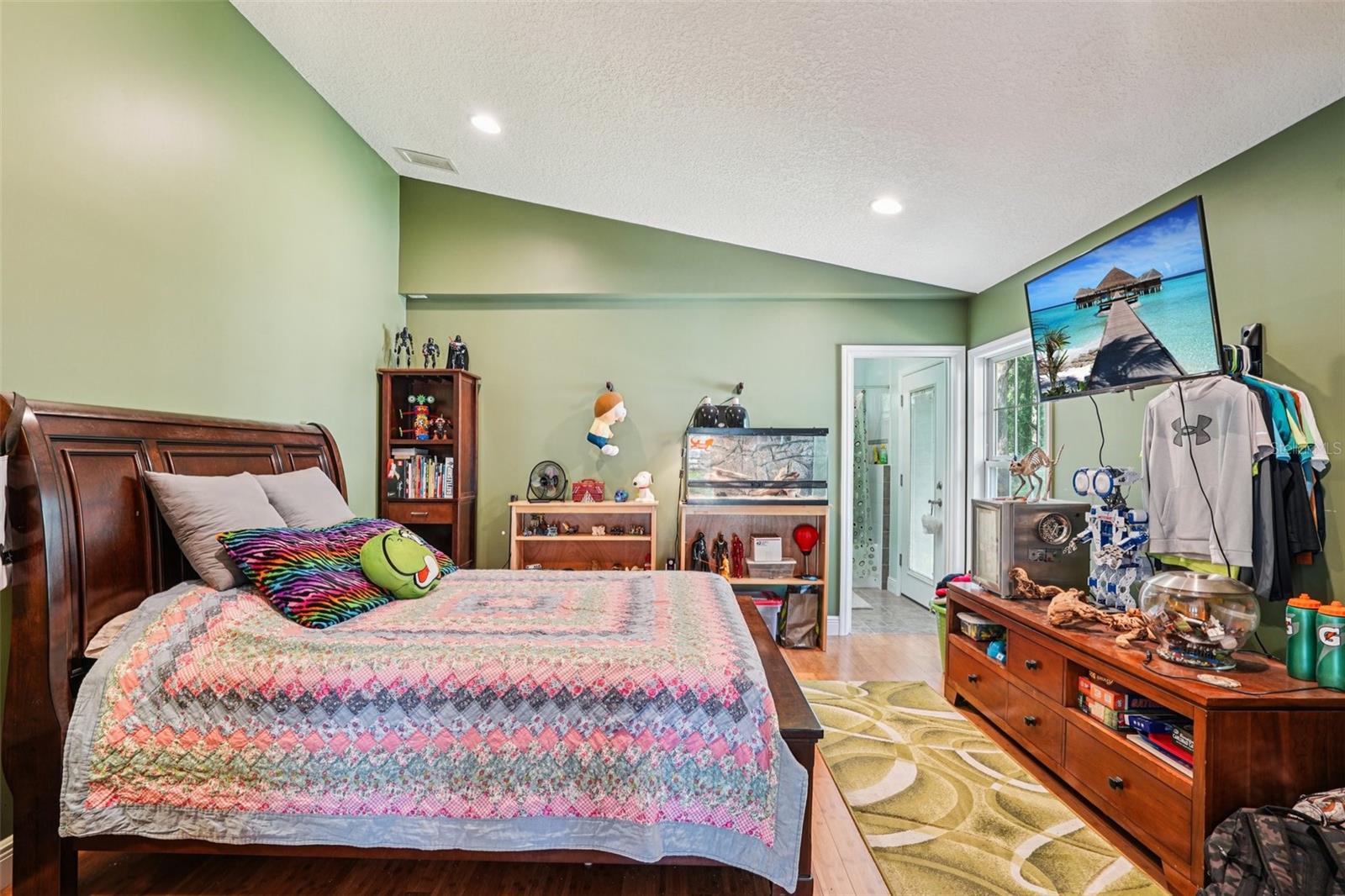 Image 15 of 23 For 4924 143rd Street