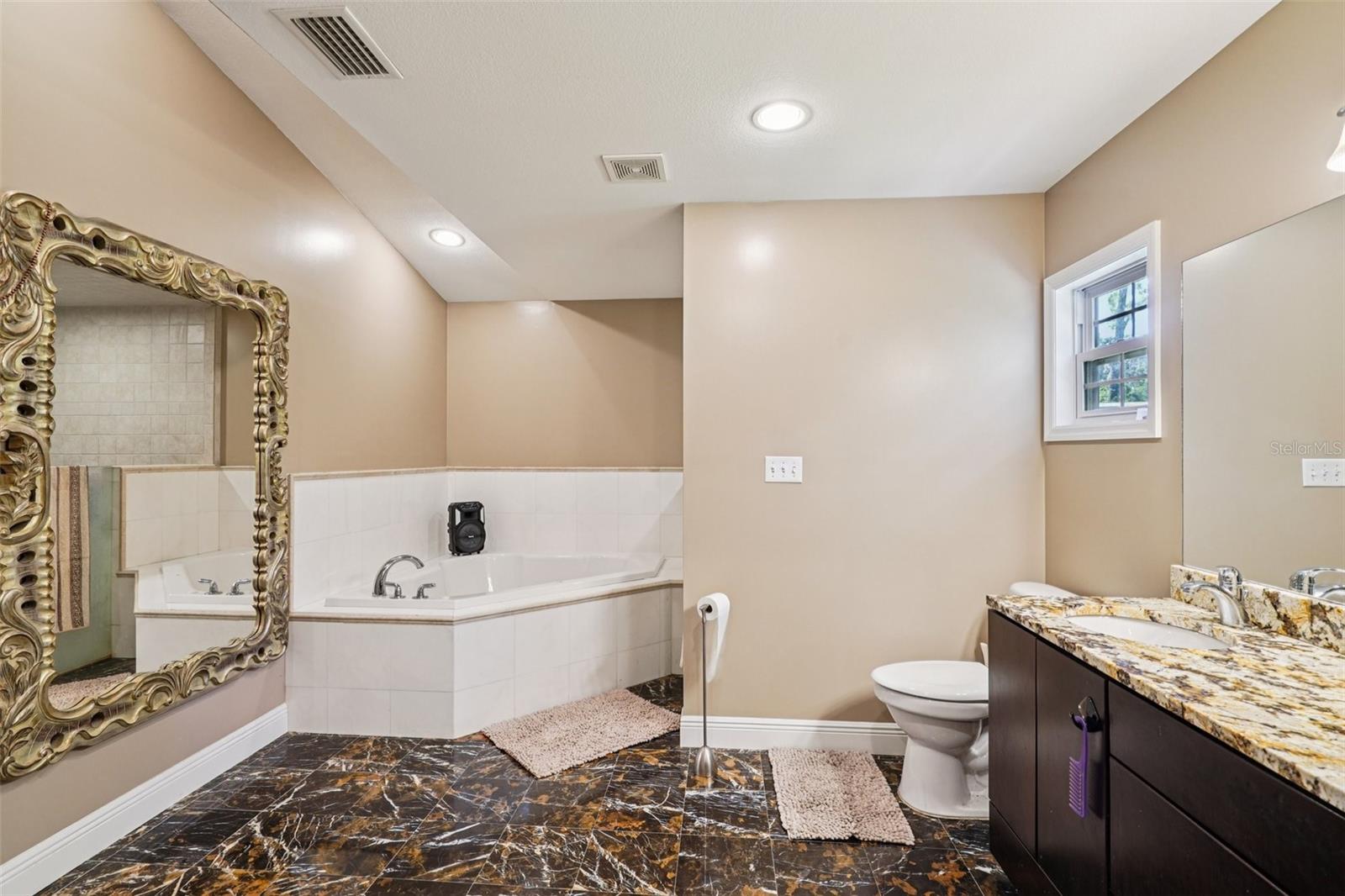 Image 19 of 23 For 4924 143rd Street